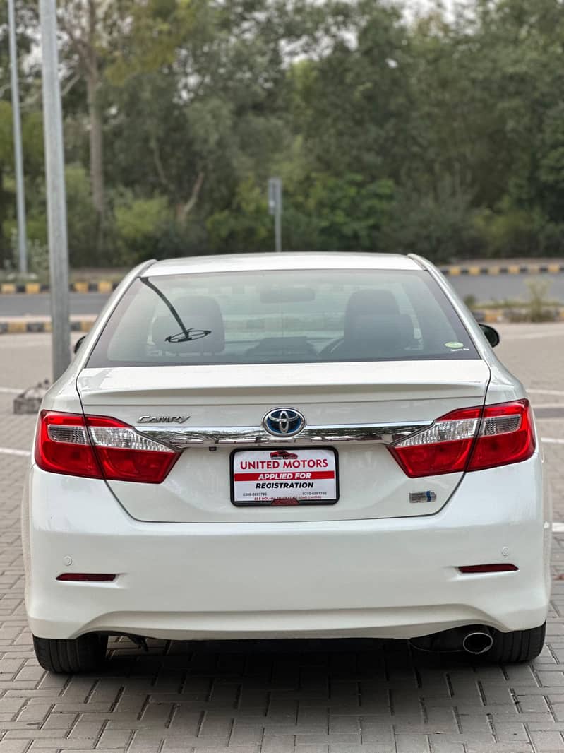 Toyota Camry 2012 4