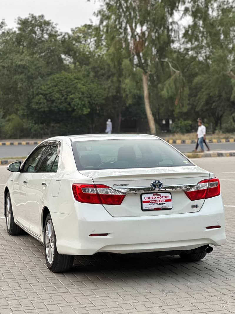 Toyota Camry 2012 5