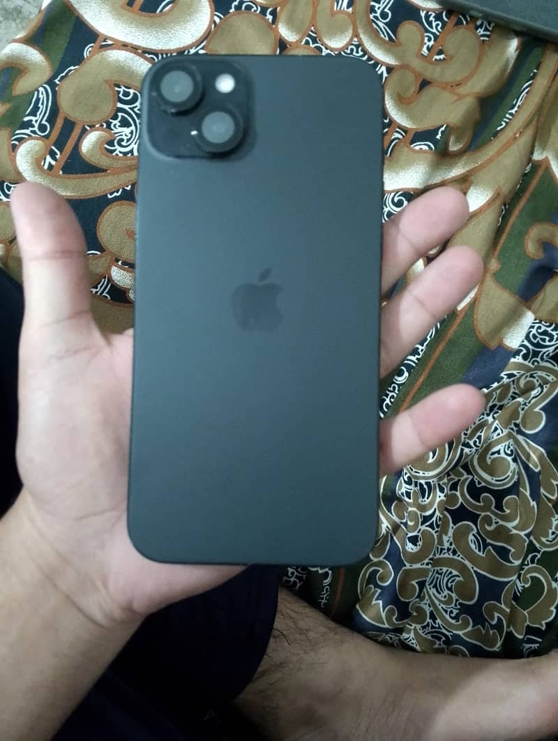 Apple iPhone 15 plus 1