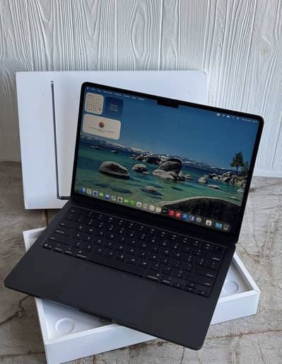Apple MacBook Air M5 13.6