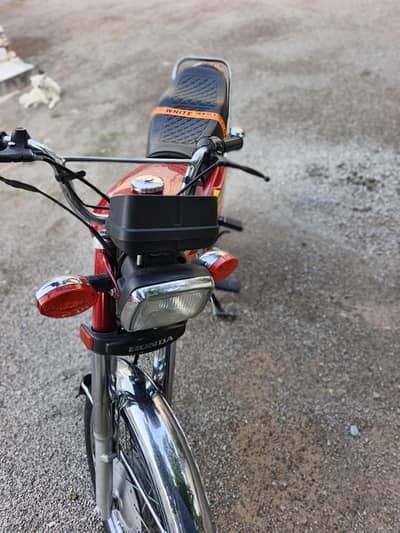 all panjab num laga ha bike chala kam khara rha ha lash codtin