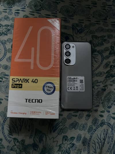 Tecno spark 40 pro plus