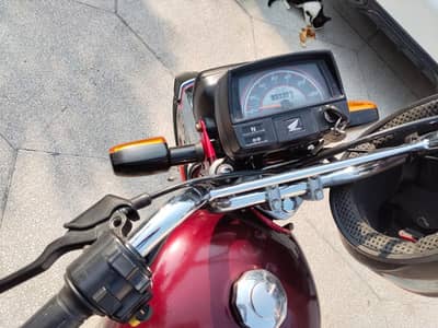 Honda 70 cc Red colour