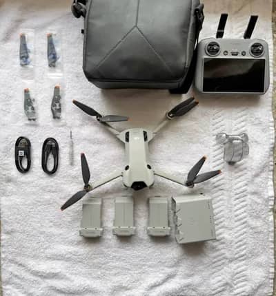 DJI Mini 4 pro  complete box total genuine (for sale)