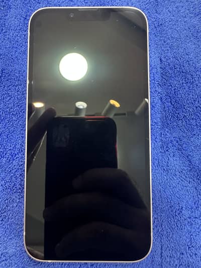 Apple iPhone 13
