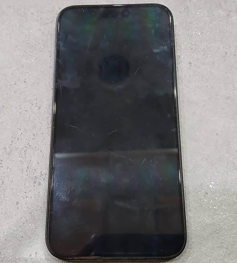 Apple iPhone 15 Pro Max 1