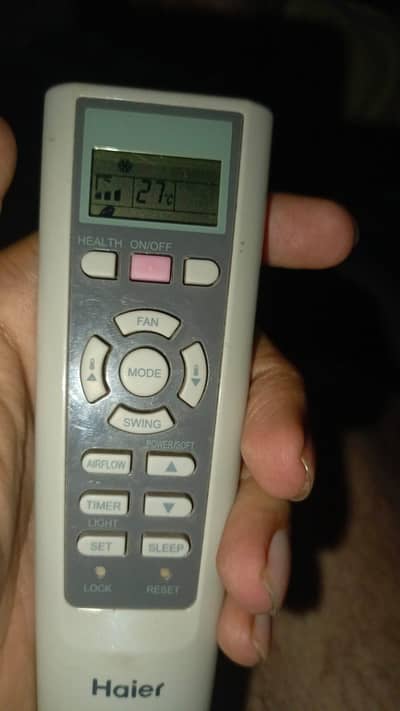 AC 1 ton Haier 100% working condition no open no repair