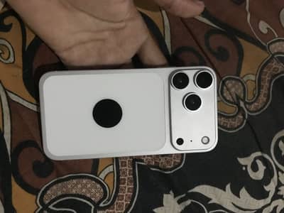 Apple iPhone XR convert 17 pro