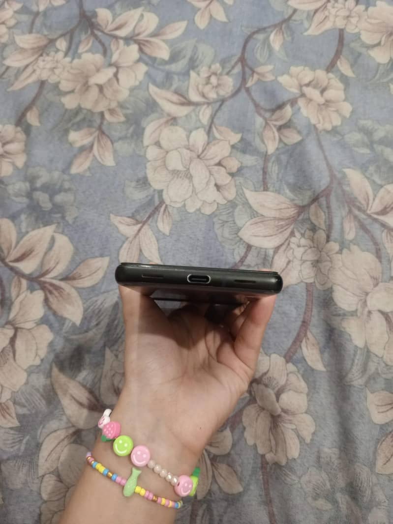 Google Pixel 6a 1