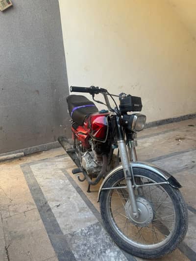 Selling Honda 125