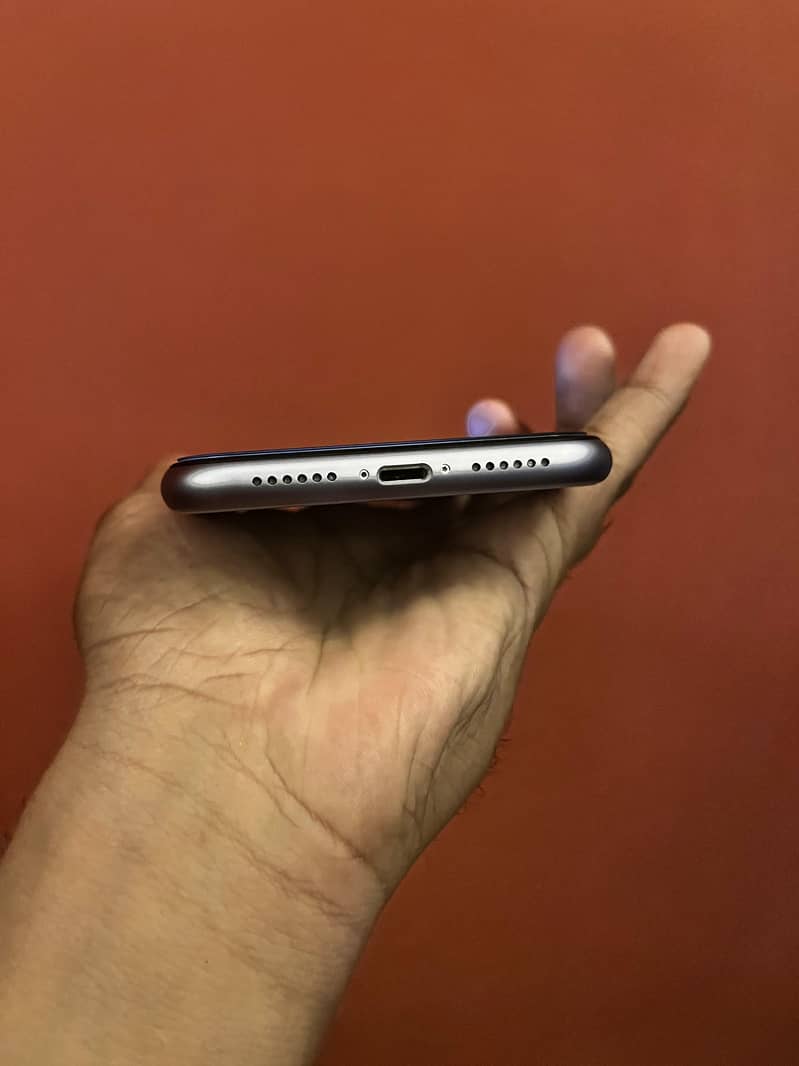Apple iPhone 11 2