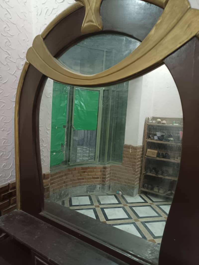 Dressing table 1