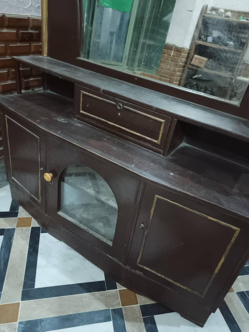 Dressing table 3