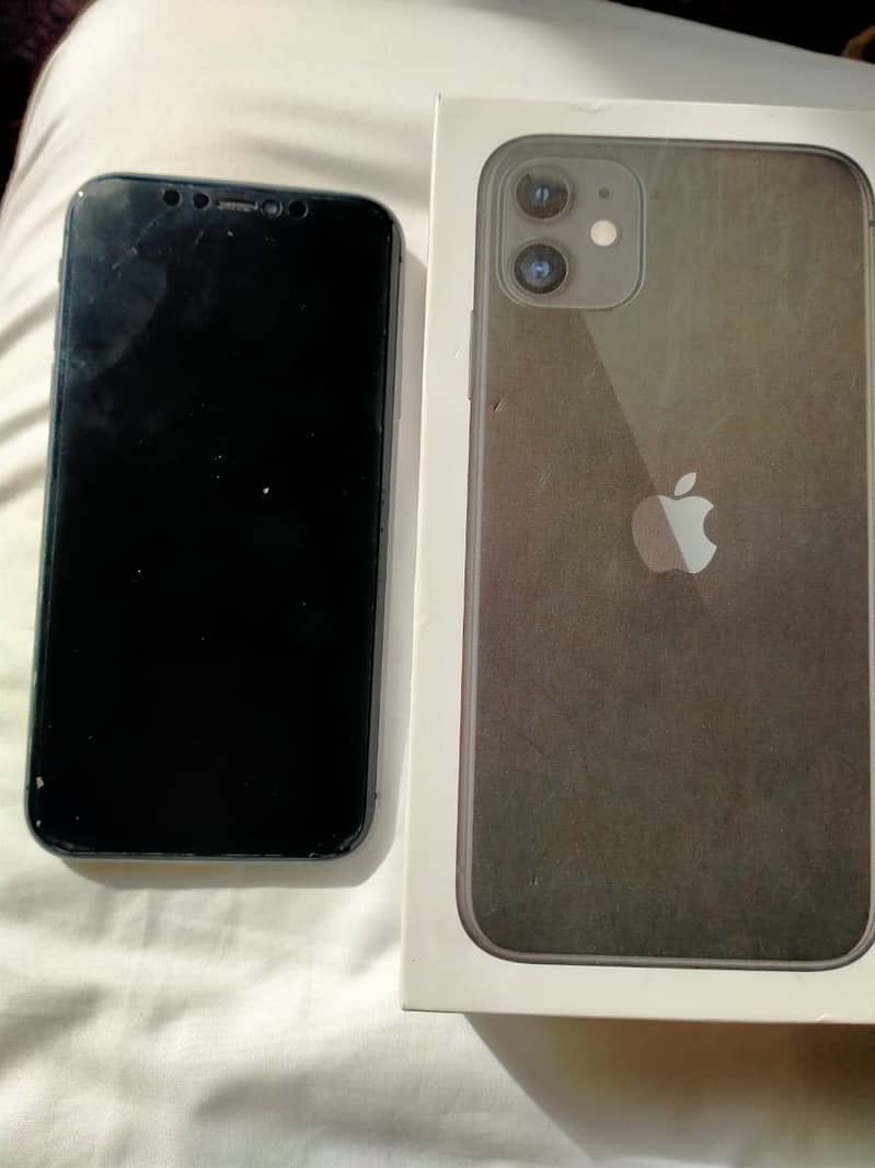 Apple iPhone 11 3