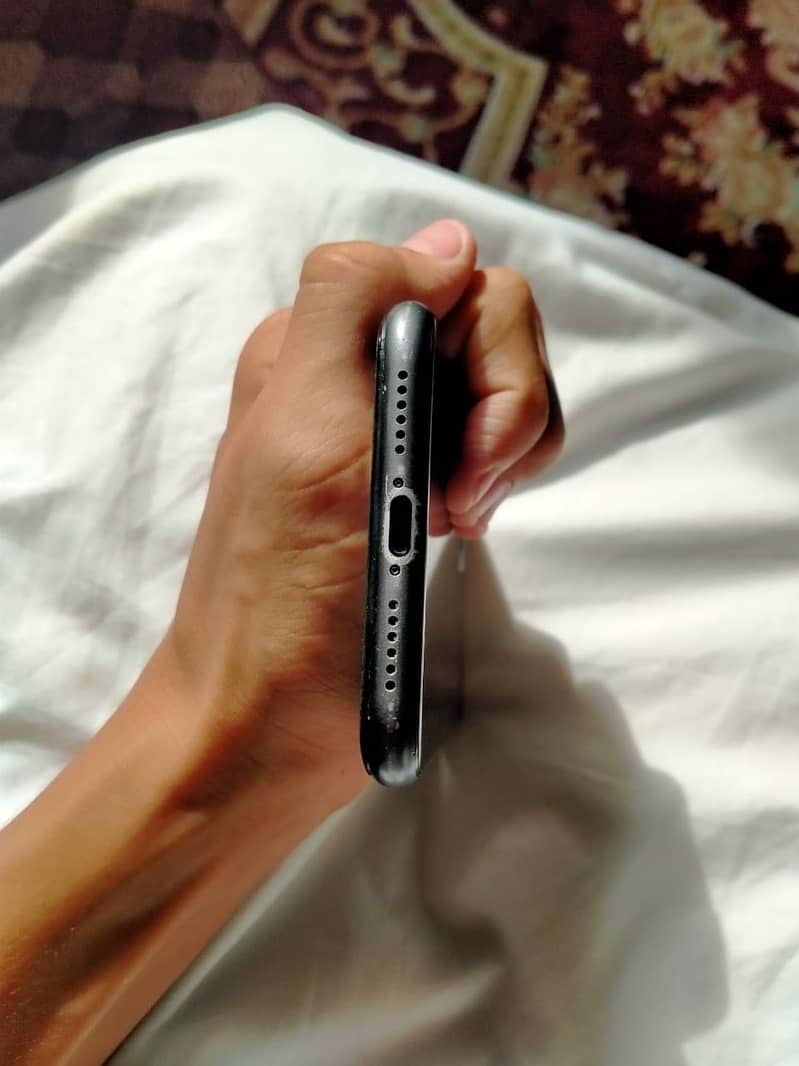 Apple iPhone 11 6