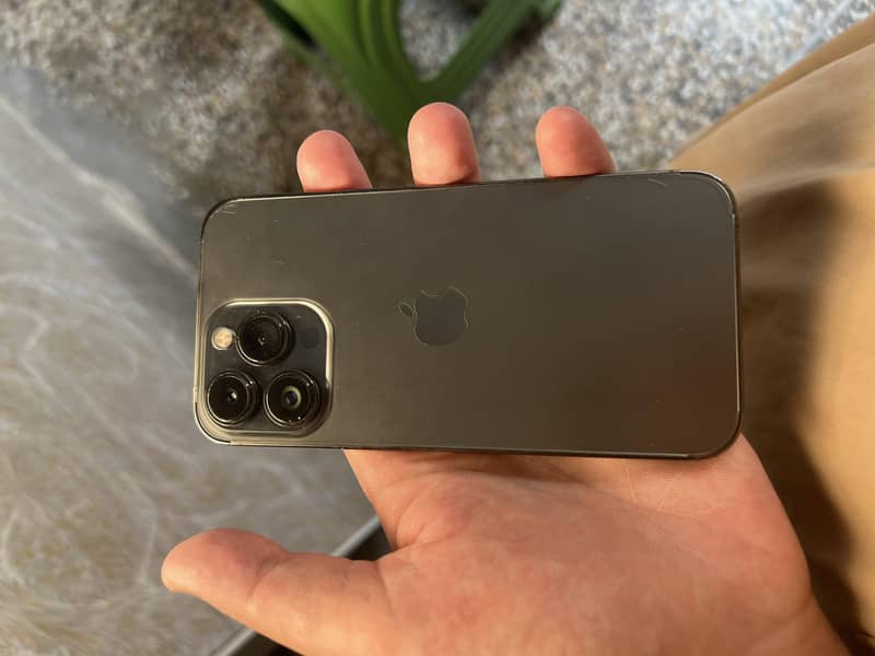 Apple iPhone 13 Pro 6