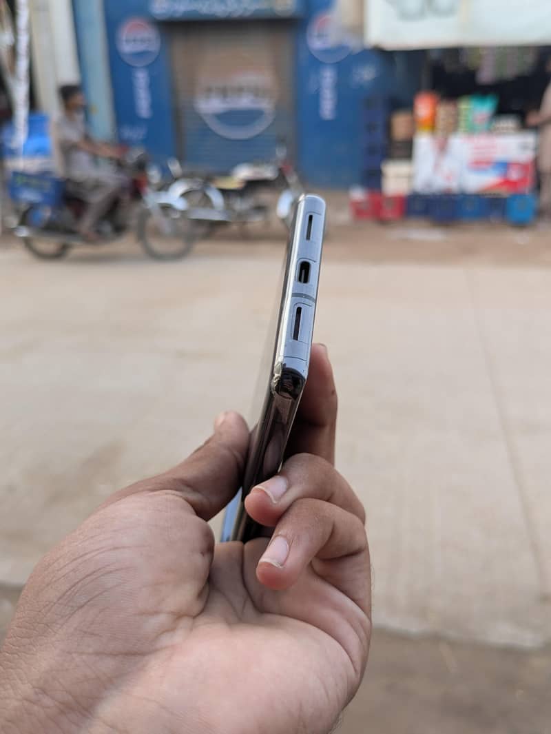 Google Pixel 7 Pro 4