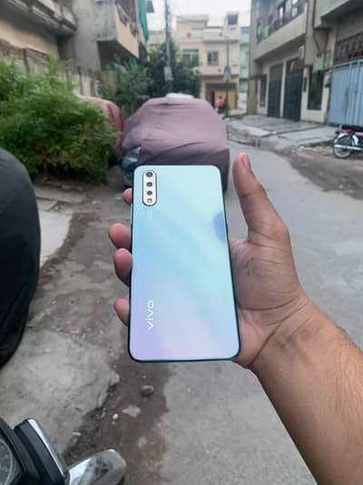 Vivo S1