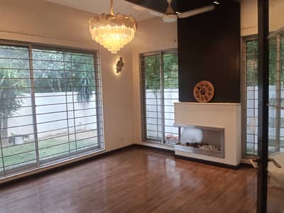 1 Kanal New Modern designOut House Prime Hot For Sale dha Phase5 Near park