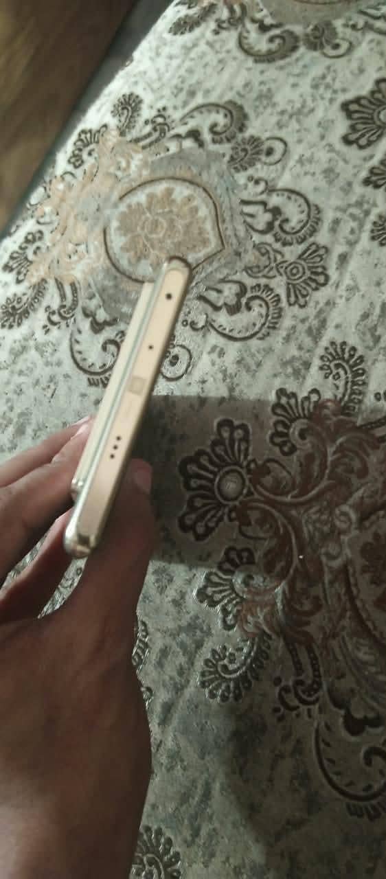 Infinix Note 40 Pro 1
