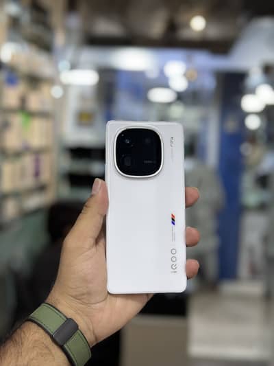 Vivo iQOO 12 Bahawalpur