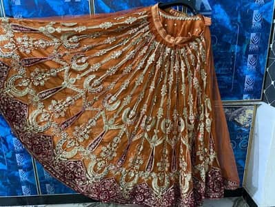 bridal  mehindi lehnga condition new