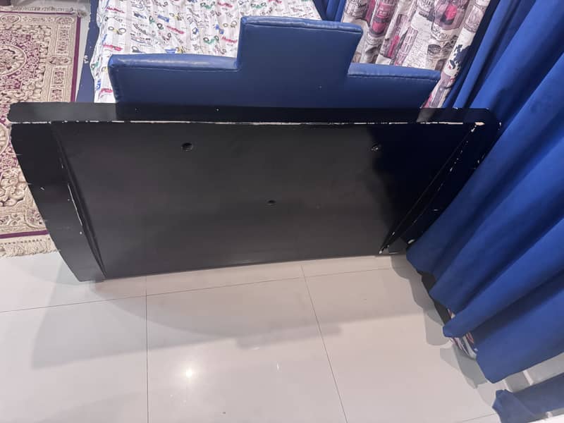 Single bed with side table 1