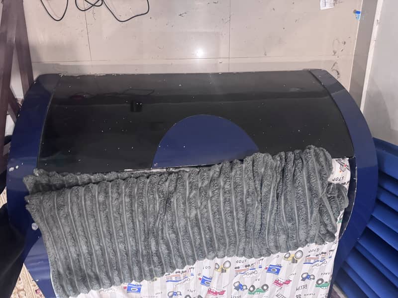 Single bed with side table 2