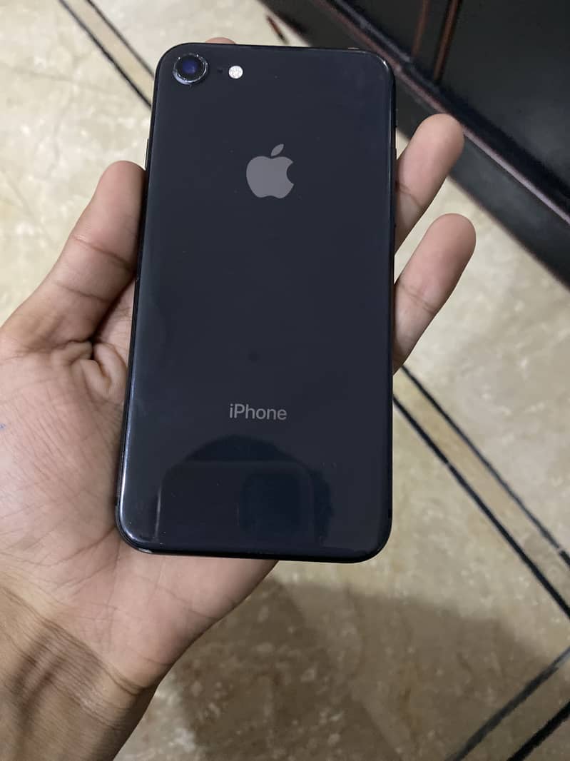 Apple iPhone 8 0