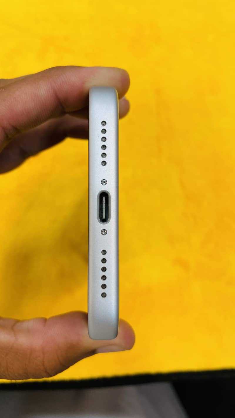 Apple iPhone 17 Pro Max 6