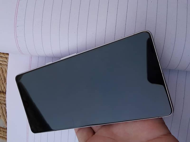 Google Pixel 7 4
