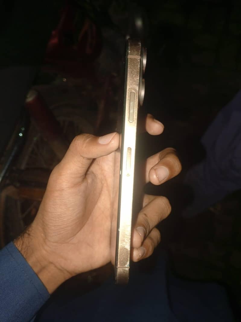 Apple iPhone X 6