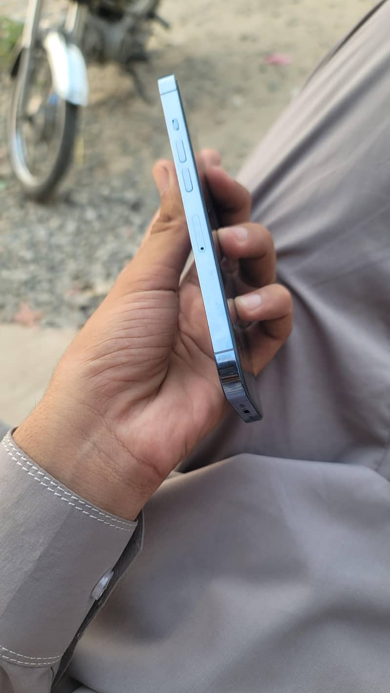 iphone 13 pro 1