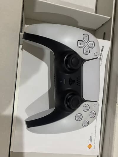 Sony PlayStation 5 PS5 [Disc] Edition – Excellent Condition