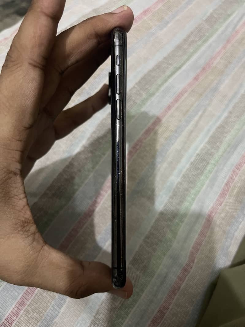 Apple iPhone X 2