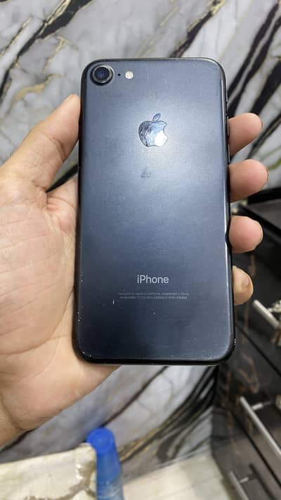 Apple iPhone 7