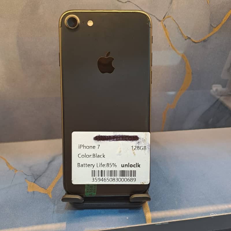 Apple iPhone 7 3
