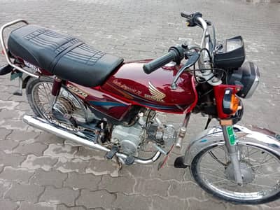 Honda CD 70 2009 model total original Whatsapp. 0370.4880030