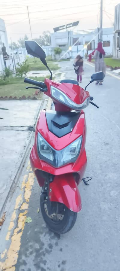 Metro Thrill Electric Scooter / Scooty – Red Color – Good Condition