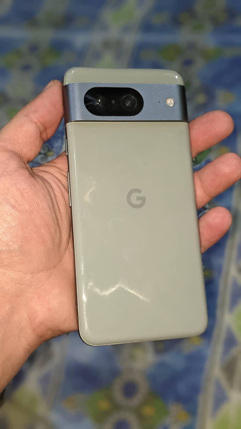 Google Pixel 8 6