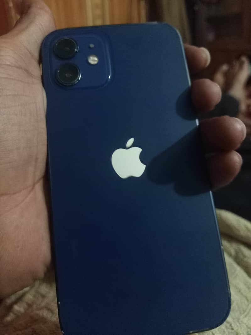 Apple iPhone 12 2