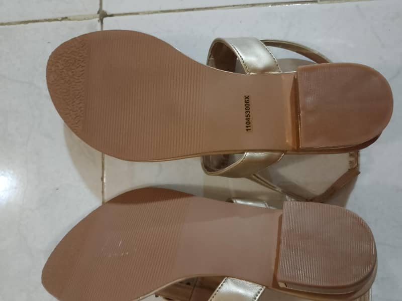 Brand new CSs sandel 2