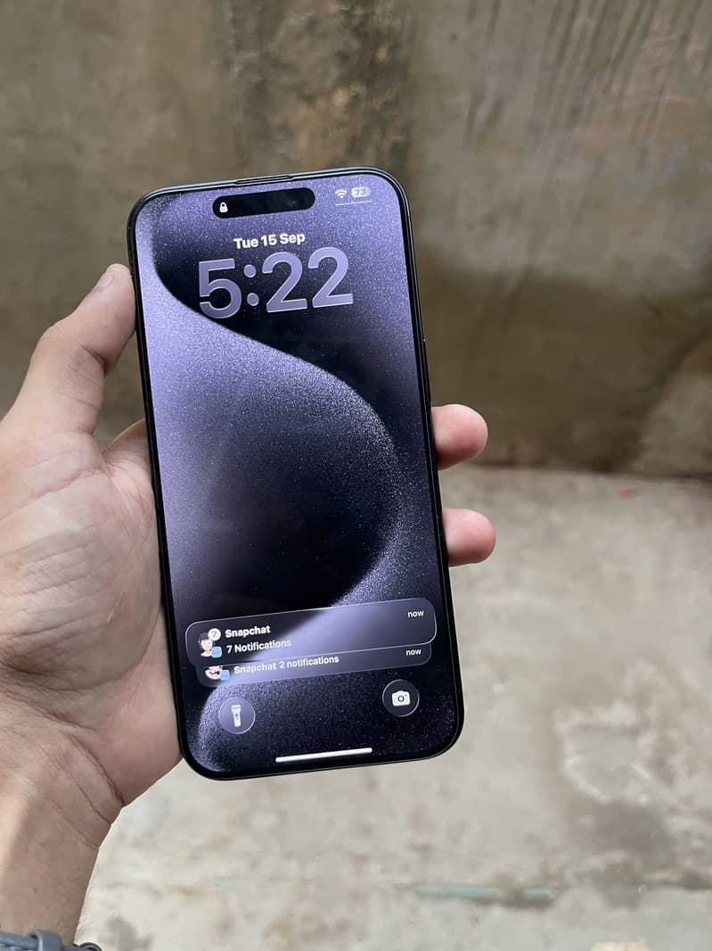 Apple iPhone 15 Pro Max 5