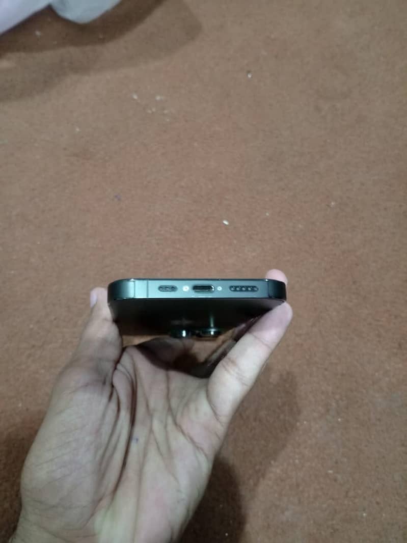 Apple iPhone 13 Pro 3