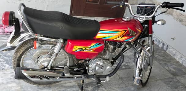 Honda CG 125 Model 2026 – Total Genuine, 4,500 km Driven,