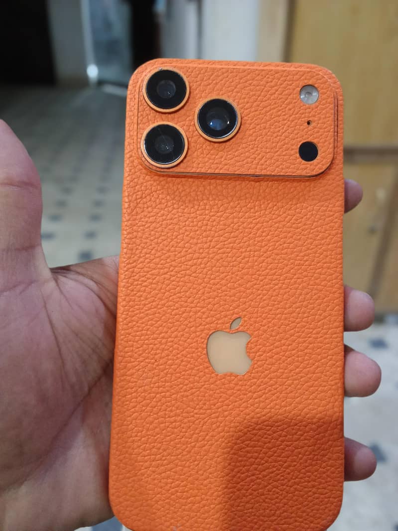 Apple iPhone 17 Pro Max 0