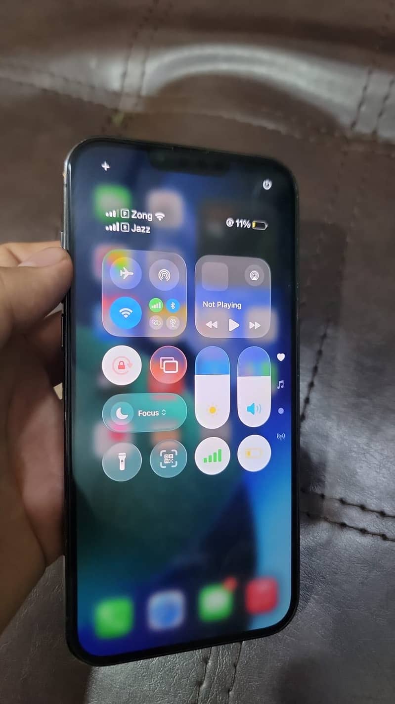 Apple iPhone 13 Pro Max 3
