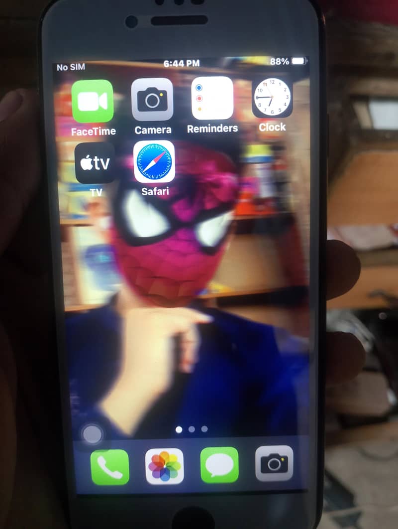 Apple iPhone 7 Plus 3
