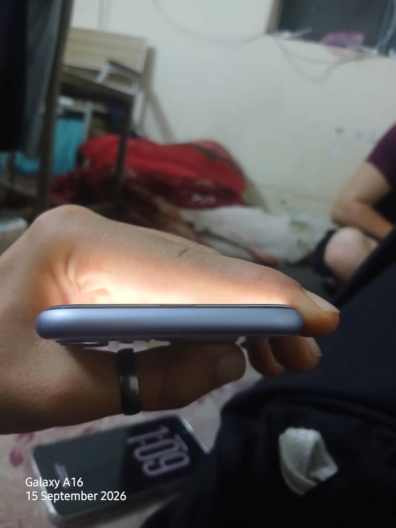 Apple iPhone 11 1