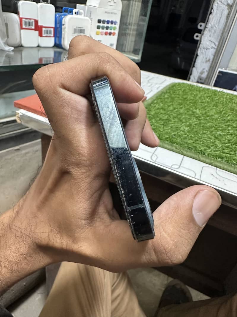 iPhone 12 Pro 5